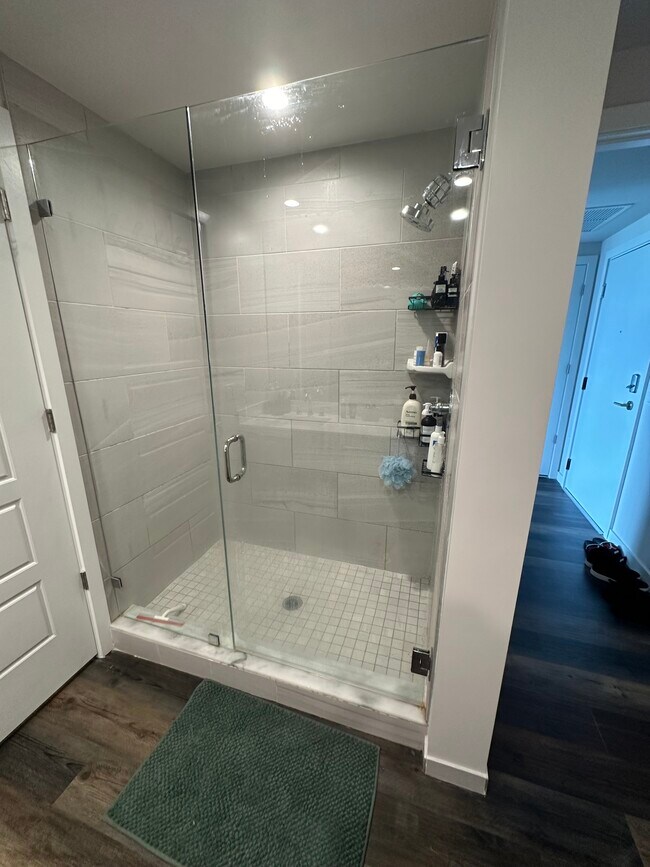 Building Photo - 3210 N University Dr