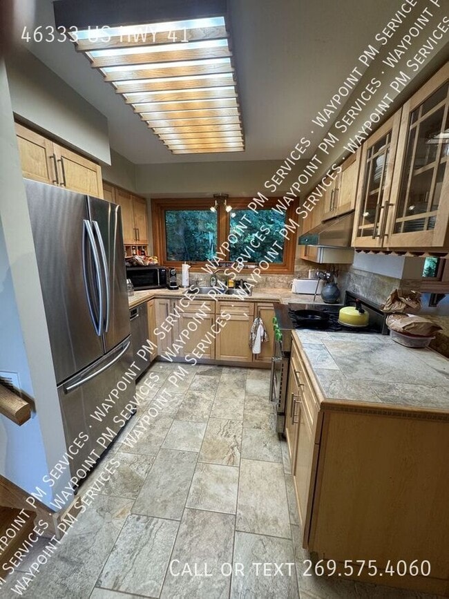 Building Photo - 46333 US-41