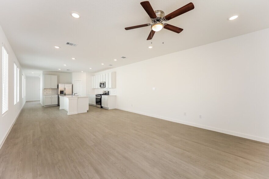 Building Photo - 534 Kayden Ct