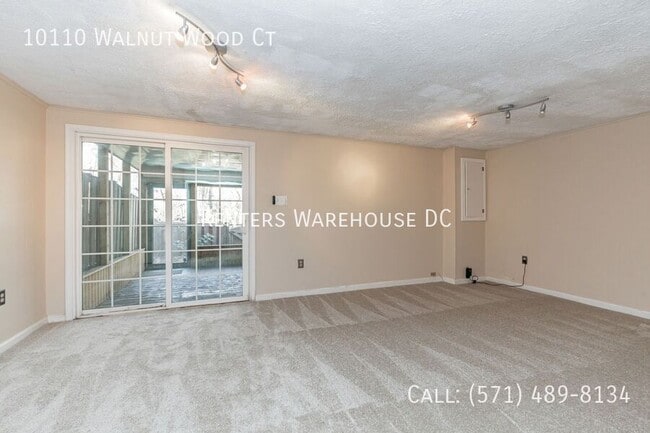 Building Photo - 10110 Walnut Wood Ct