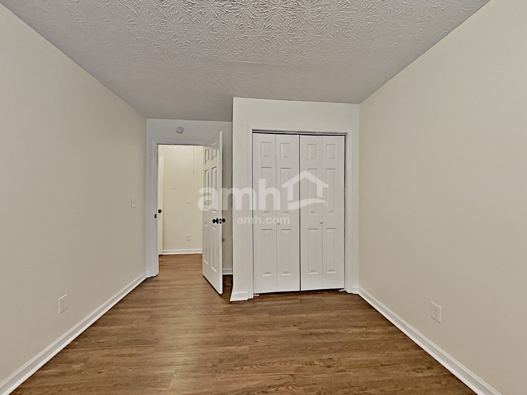Building Photo - 2017 Providence Walk