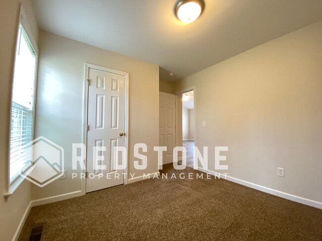Building Photo - 3903 Johns Creek Dr