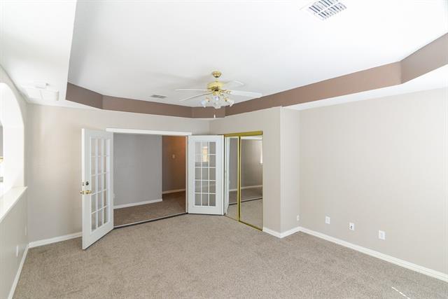 Building Photo - 9605 Pinehurst Dr