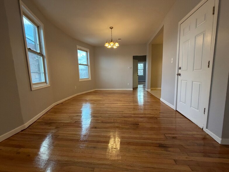 Building Photo - 49 Lembeck Ave