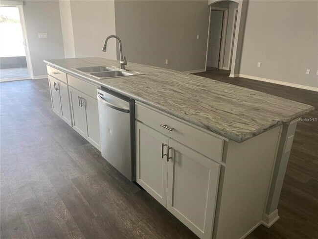 Building Photo - 6320 Gardner Dr