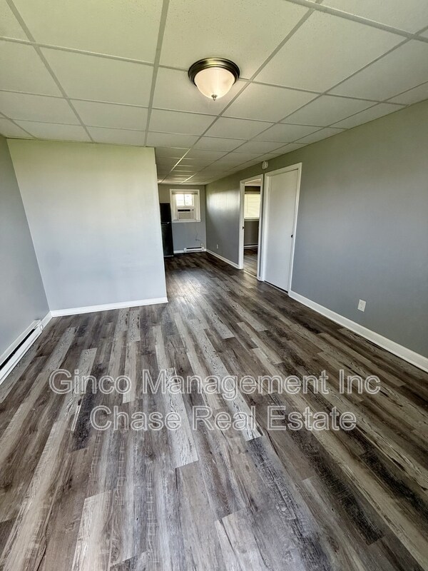 Building Photo - 29837 IL-50