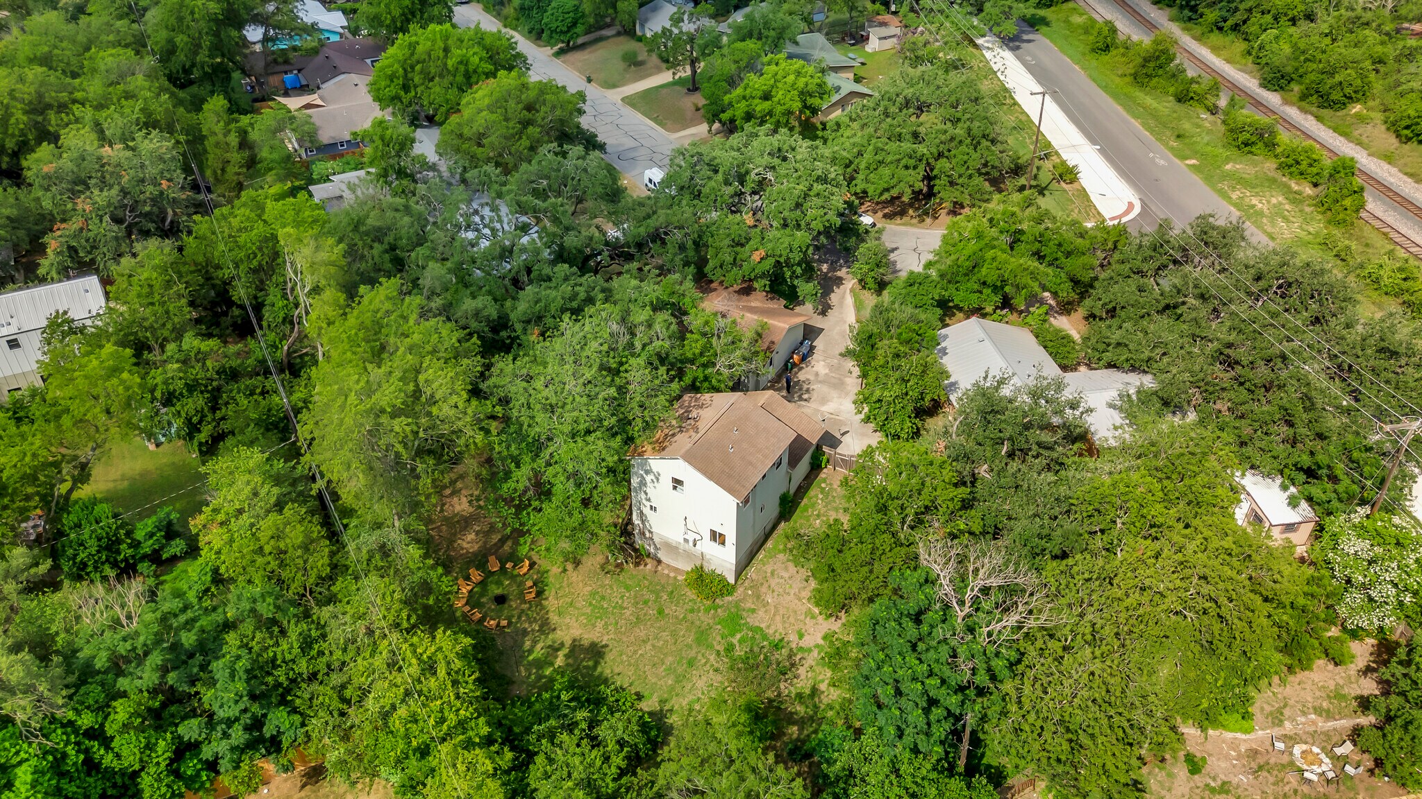 Building Photo - 4603 Lennox Dr