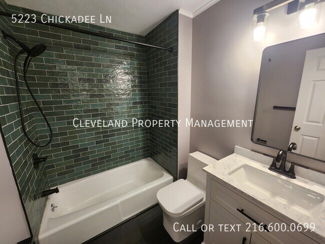 Building Photo - 5223 Chickadee Ln