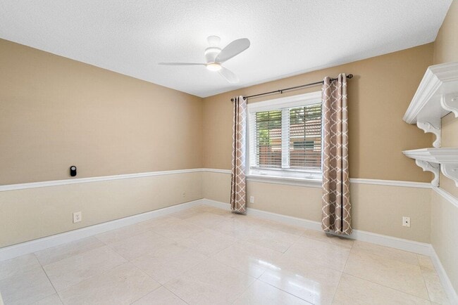 Building Photo - 20777 Soneto Dr