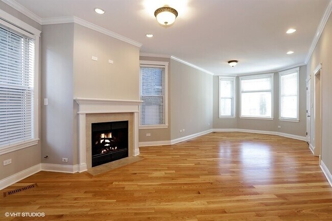 Building Photo - 1538 W George St