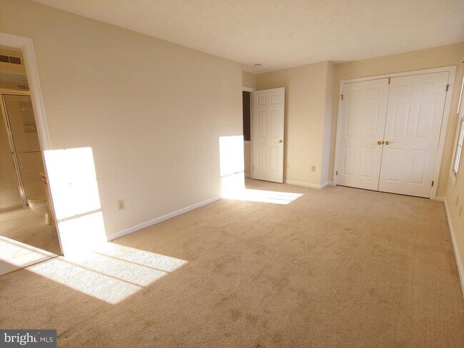 Building Photo - 2134 Commissary Cir