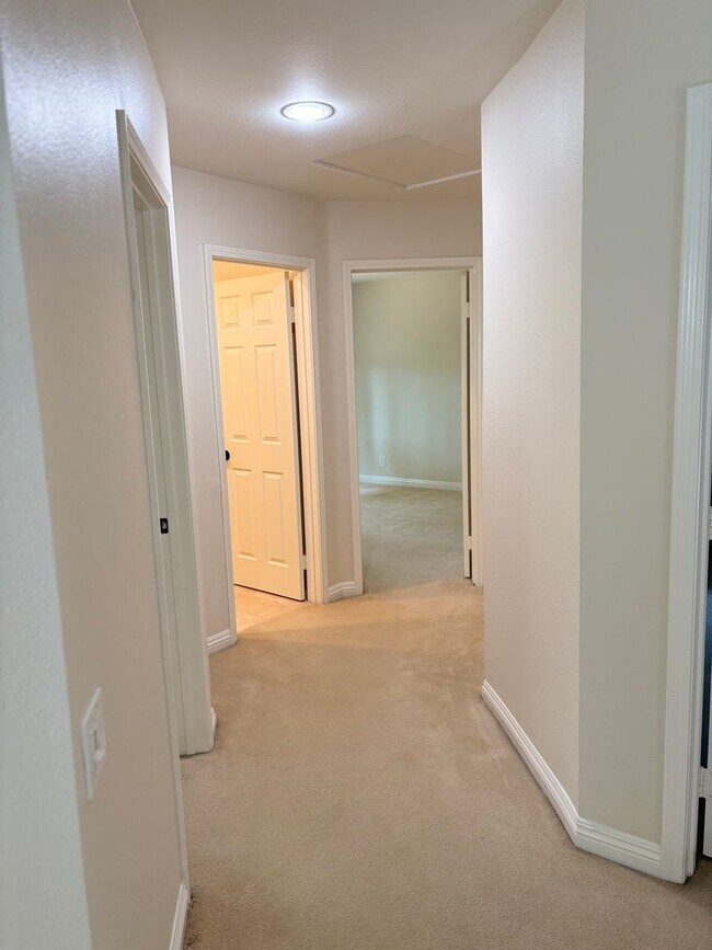 Building Photo - 12015 River Grove Ct