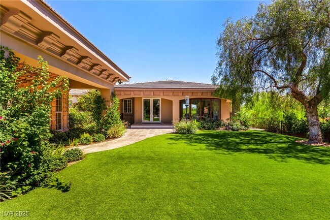Building Photo - 9813 Moon Valley Pl