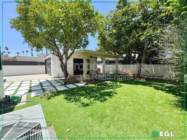 Building Photo - 3927 Degnan Blvd