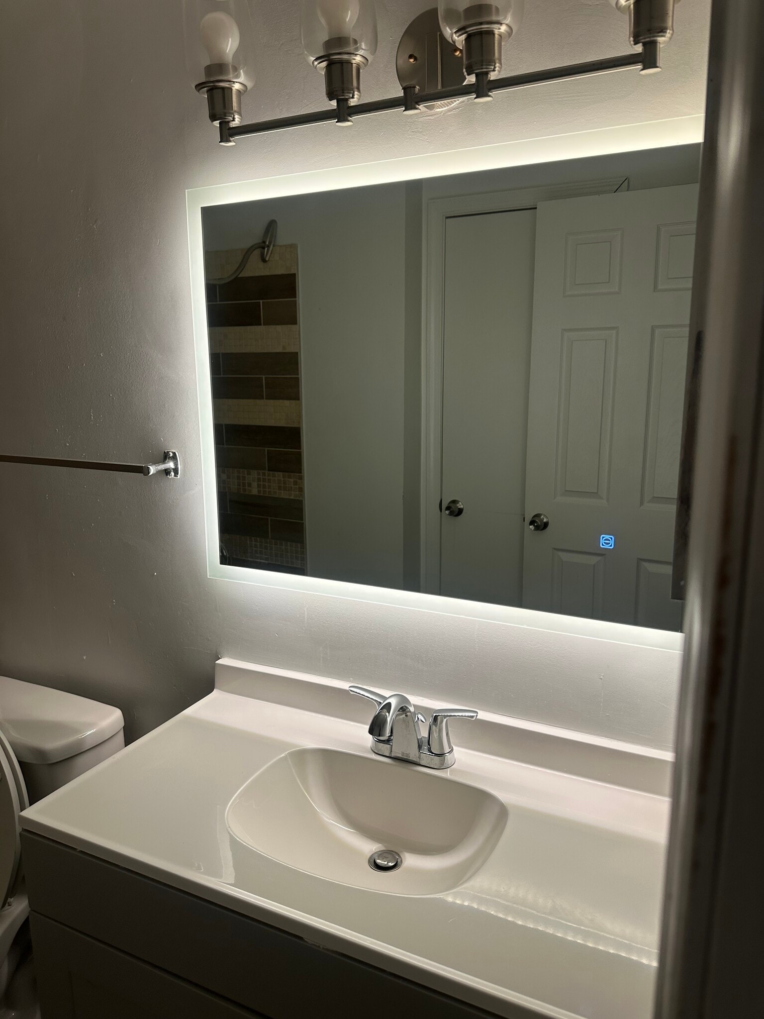 Building Photo - 5384 Bedford Ter