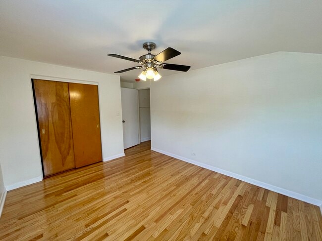 Building Photo - 7075 N Cicero Ave