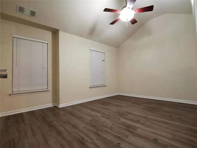 Building Photo - 1270 Red Cedar Trail