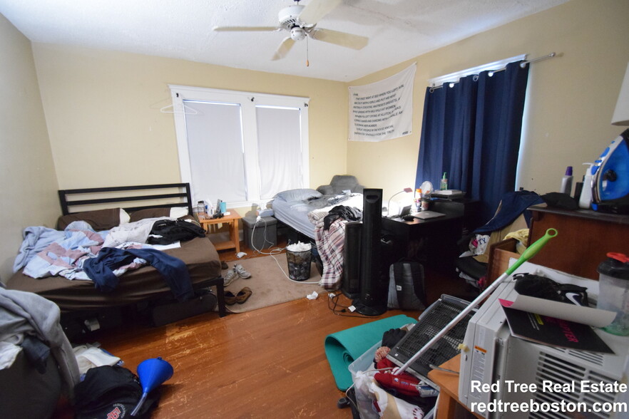 Building Photo - 31 Wade St