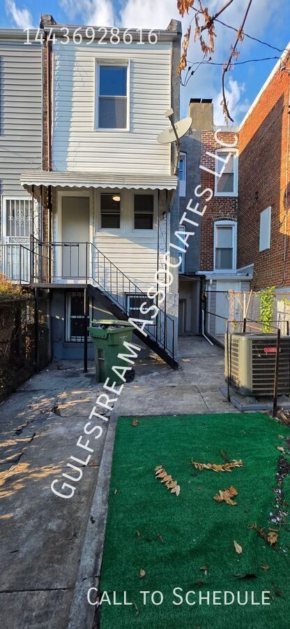 Building Photo - 2721 E Chase St