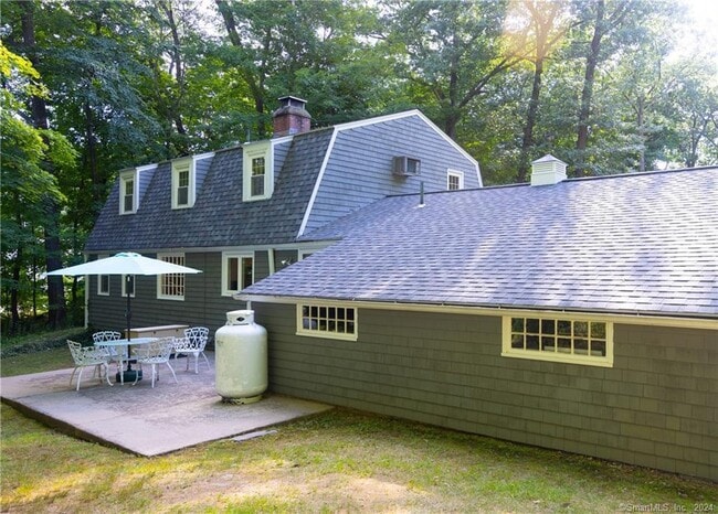 Building Photo - 3 Hilltop Rd