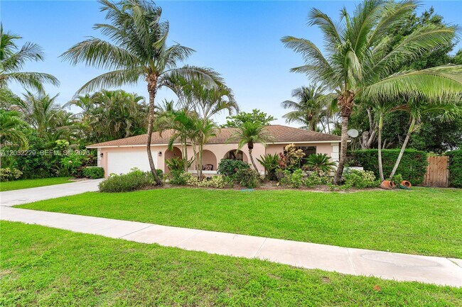 Building Photo - 1586 Old Cypress Trail