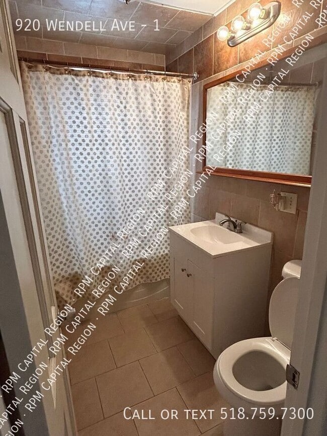 Building Photo - 920 Wendell Ave