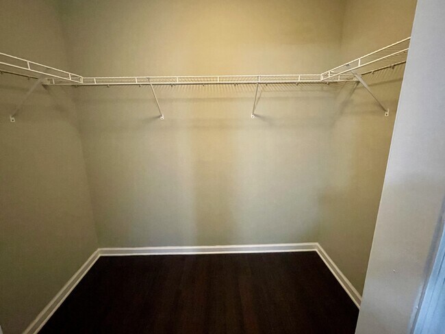 Building Photo - 4434 Gearhart Rd