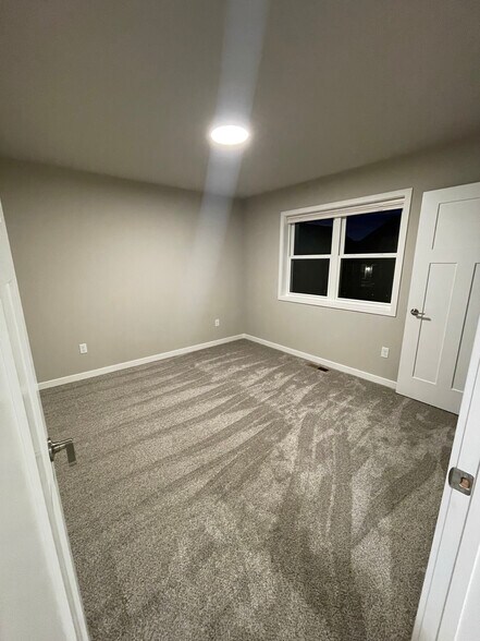 Guest Room - 4885 Arugula Rd