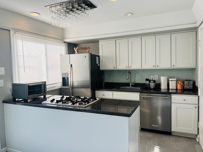 Building Photo - 1727 Sessions Walk