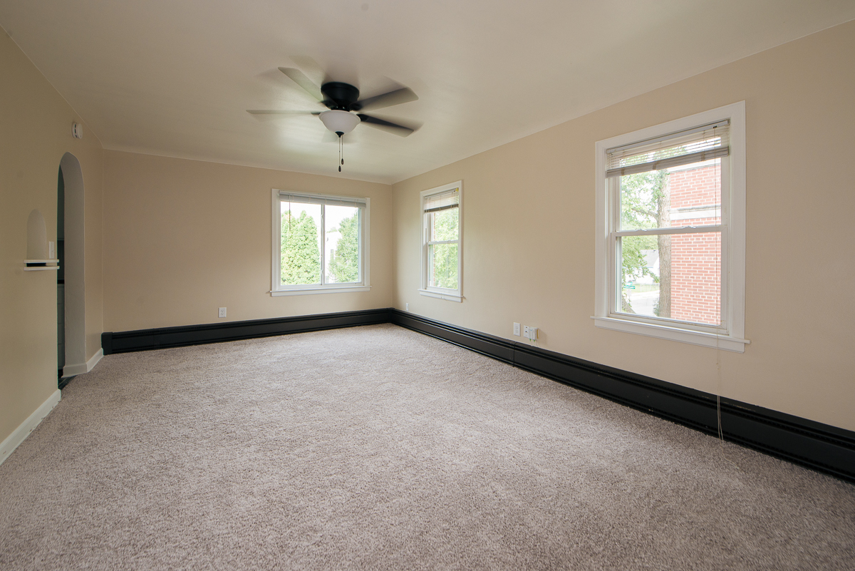 Living Room - 209 Kedzie St