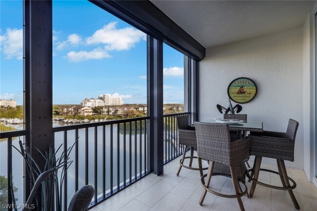 Building Photo - 420 Cove Tower Dr