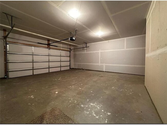 Building Photo - 12669 Erskin St NE