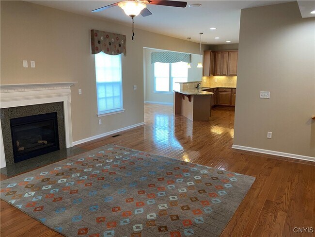 Building Photo - 107 Shaker Heights