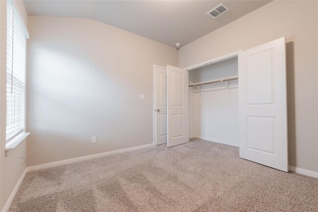 Building Photo - 1642 Settlers Glen Dr