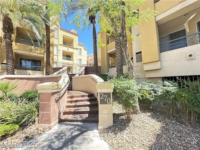 Building Photo - 270 E Flamingo Rd