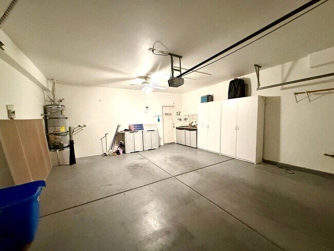 Building Photo - Great single-story two bedroom home in Sun City Aliante with golf course view