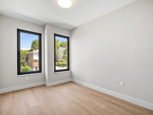 Building Photo - 249 Corey Rd