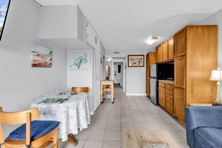 Building Photo - 2000 S Ocean Blvd