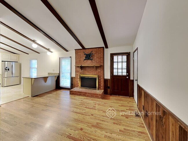 Building Photo - 4501 Woods End Ln