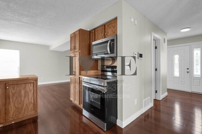 Building Photo - 5066 Ivywild Ave