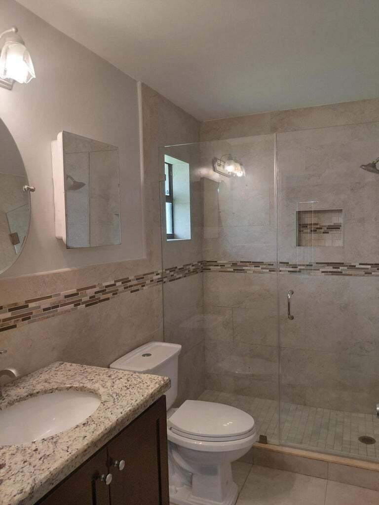 Building Photo - 1322 Pines Ln