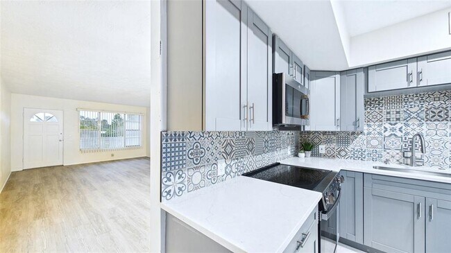 Building Photo - 2454 Australia Way E