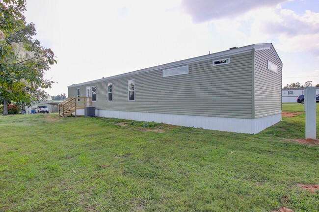 Building Photo - 295 Seays Rd