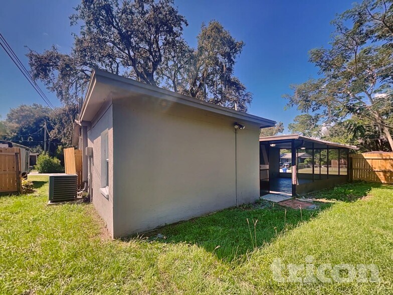 Building Photo - 7002 Ponderosa Dr