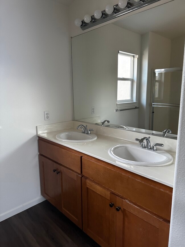 Building Photo - 2633 Barndance Ln