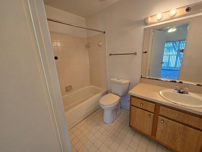 Building Photo - 2445 SW 18th Terrace