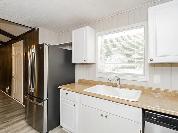 Building Photo - 3622 Sharon Ct