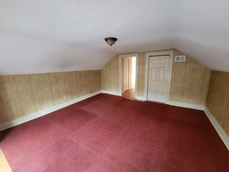 Building Photo - 4 Farnsworth Ct
