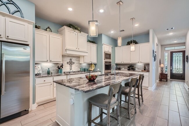 Primary Photo - 13224 N Salmon River Cir