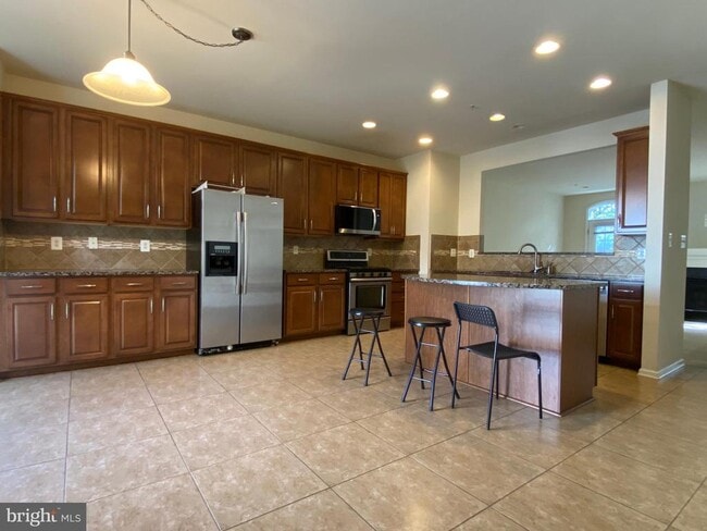 Building Photo - 11648 Leesborough Cir